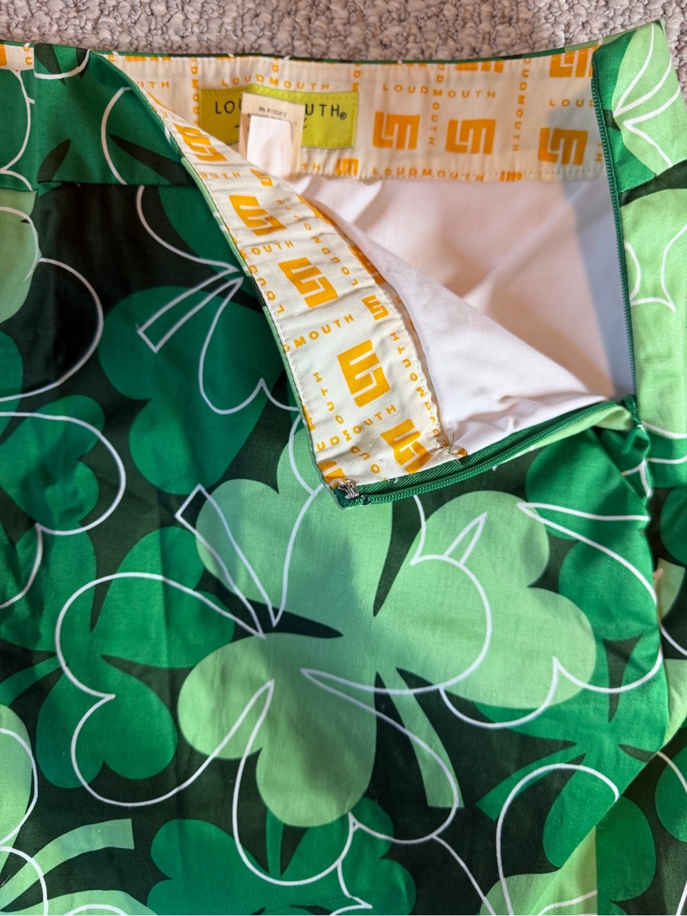 Loudmouth NWOT Golf Lucky Shamrock Clover Skort Green Size 12 - Picture 7 of 12